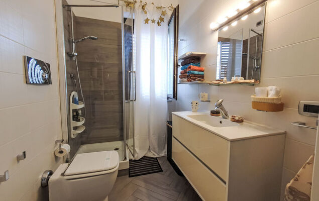 Rosie Holiday - Photo 17