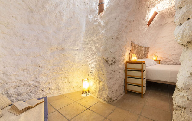 Cueva Maria Zambrano - Photo 18